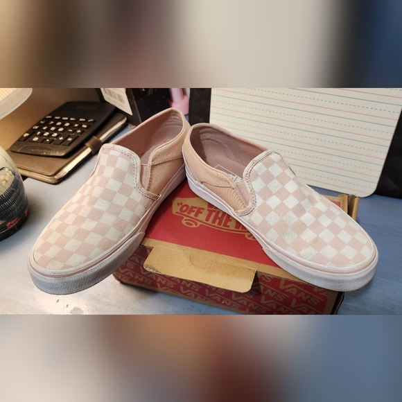 Van's Slip Ons Checkerboard Rose n White Color Size 6.5 Gently Used - Picture 2 of 3